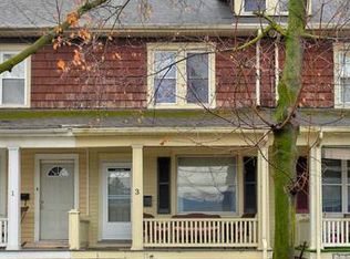 3 W 2nd Ave, Lititz, PA 17543