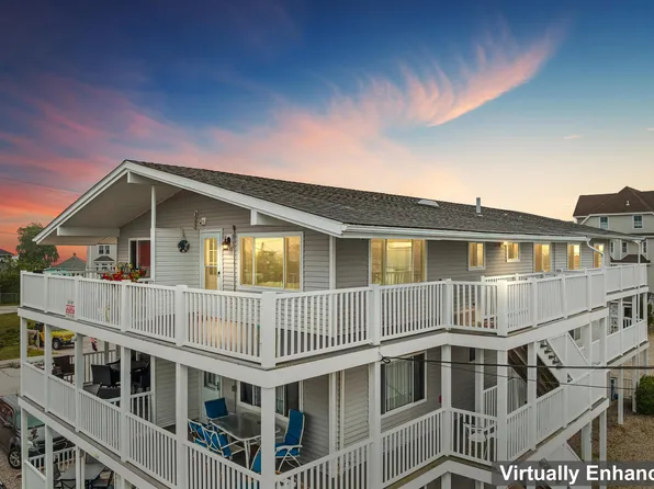 5 Duston Avenue #F, Hampton, NH 03842