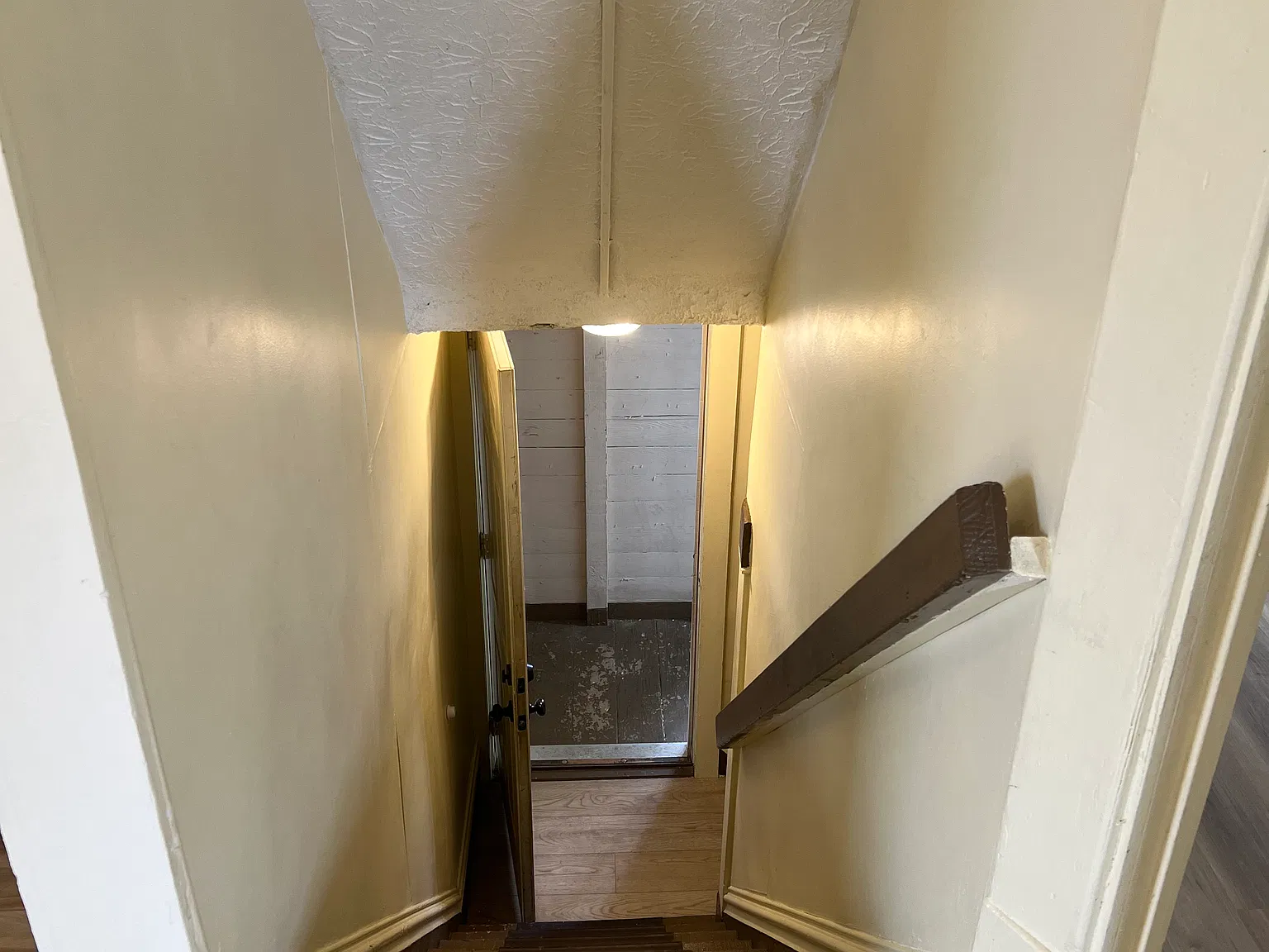 2 bed, $850 — Photo 2
