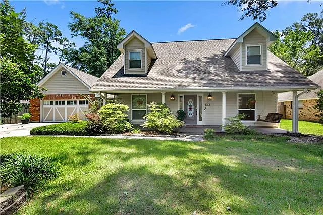 133 Louise Dr