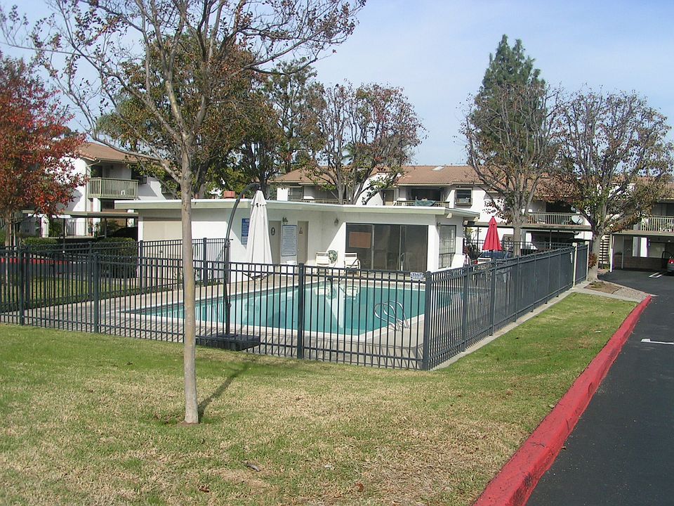 1st image of 440 Citracado Pkwy Unit 30