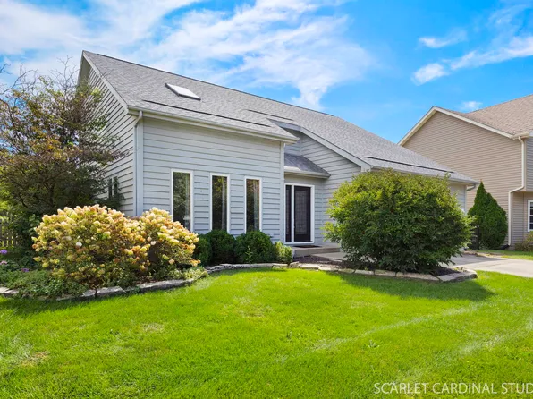 2474 Wendover Dr, Naperville, IL 60565