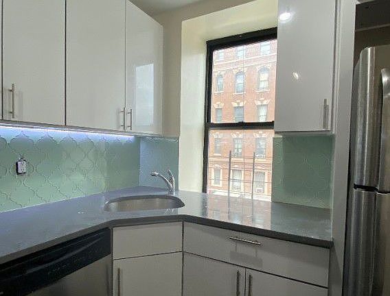 2nd image of 100 W 143rd St APT 7