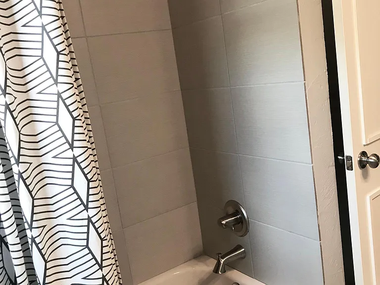 1805 W Park Pl — Photo 27