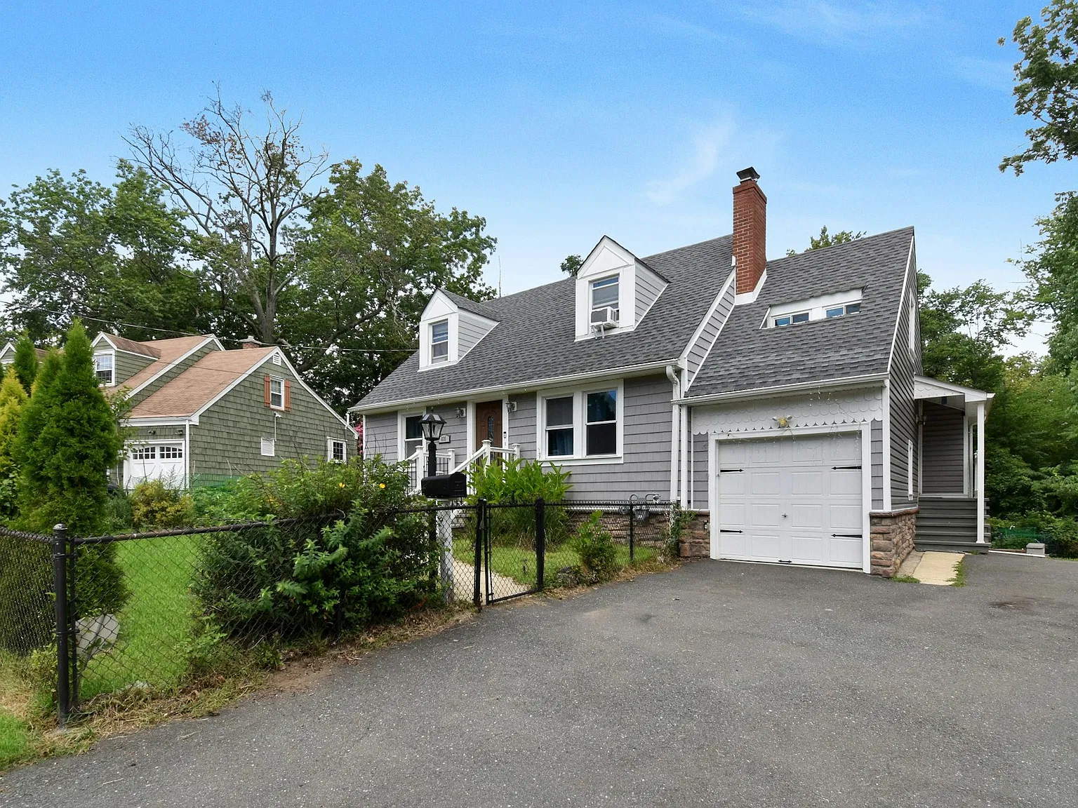 4 bed, $4,000 — Photo 3