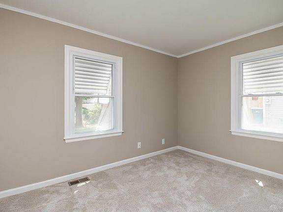 5th image of 2004 Craig Dr