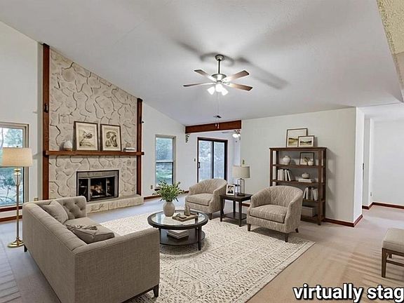 4th image of 498 Candlewick Ln