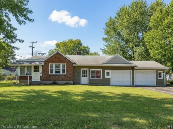 6198 Princess St, Taylor, MI 48180