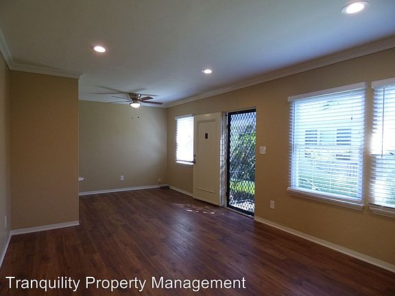 5th image of 2975 Laurel St APT 2