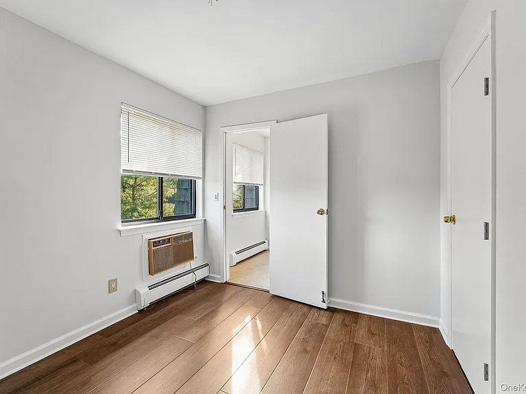 500 Central Park Ave #237 — Photo 11