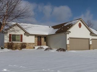 12876 295th St, Lindstrom, MN 55045