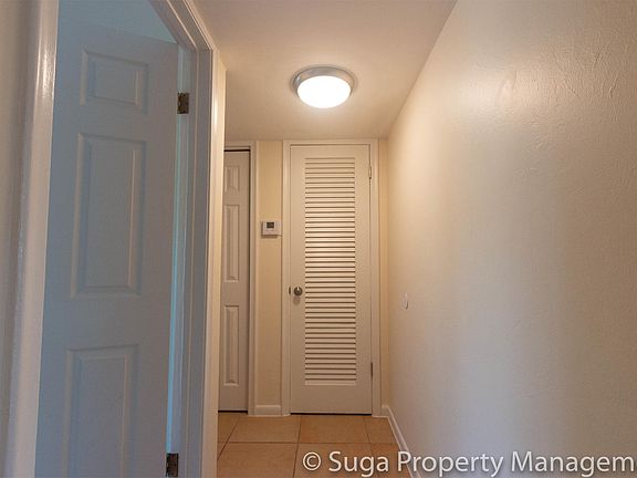 5th image of 130 SE 14th Ave APT 1