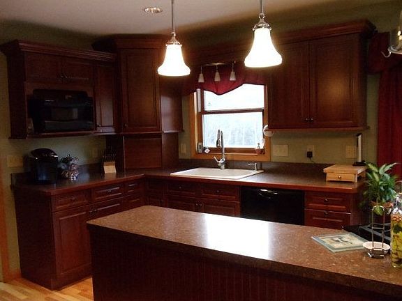 5th image of 287 Coleman Ave