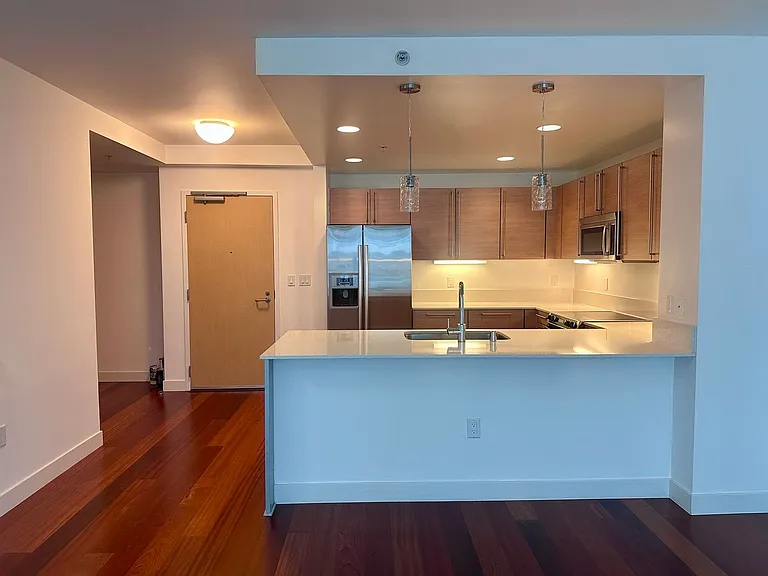 1160 Mission St #909 — Photo 5