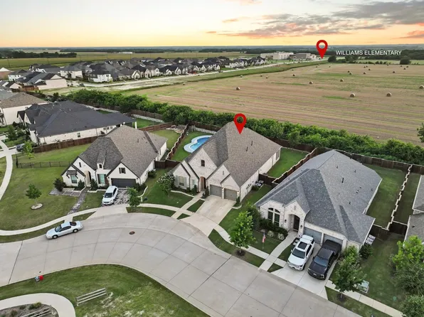 1732 Cannon St, Van Alstyne, TX 75495