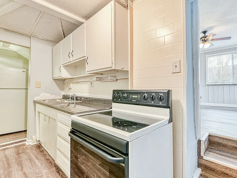 706 Chickamauga Ave — Photo 13