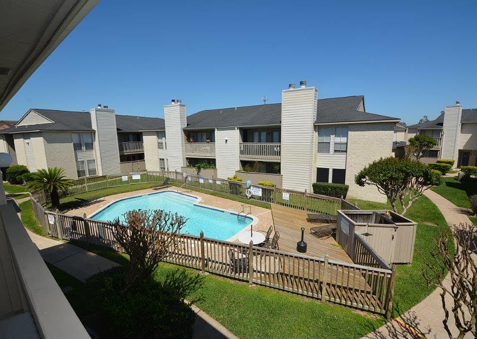 1st image of 3919 Fairmont Pkwy APT 119
