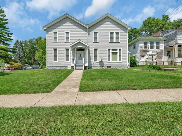 304-306 E Main St, Ottawa, IL 61350