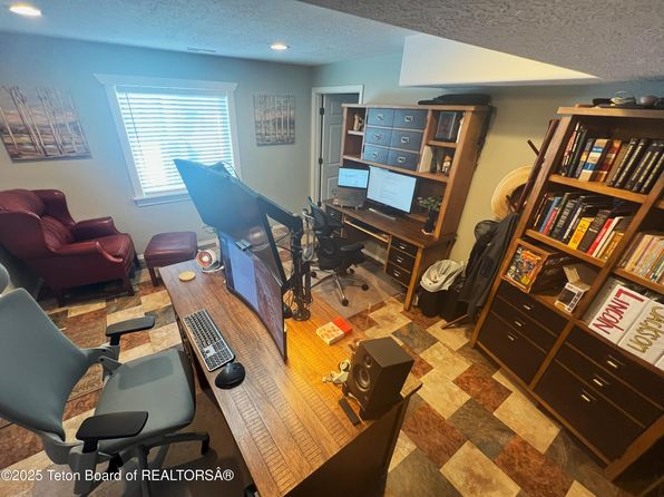 316 Hillview Dr, Afton, WY 83110