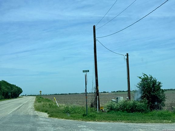2nd image of 1 ACRE FM 471 LOT 2