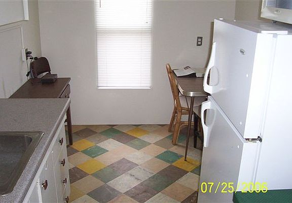 815 #4 - Kitchen