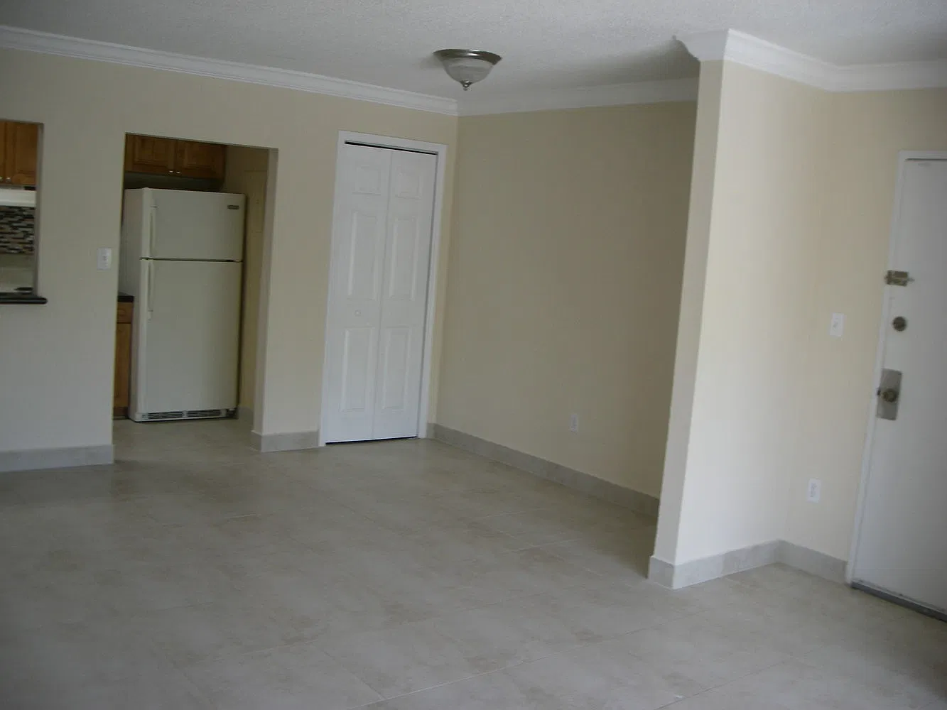 2 bed, 1160 sqft, $2,200 — Photo 2