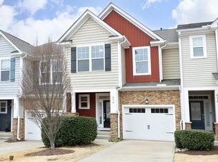 636 Chronicle Dr, Cary, NC 27513