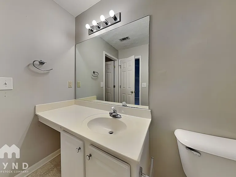 942 Tree Creek Pkwy — Photo 12