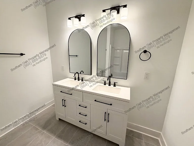 306 Hickory Trl — Photo 11