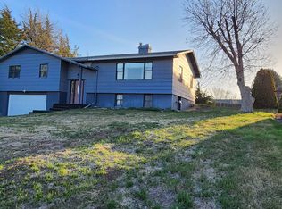 909 Westridge Ave, Norton, KS 67654
