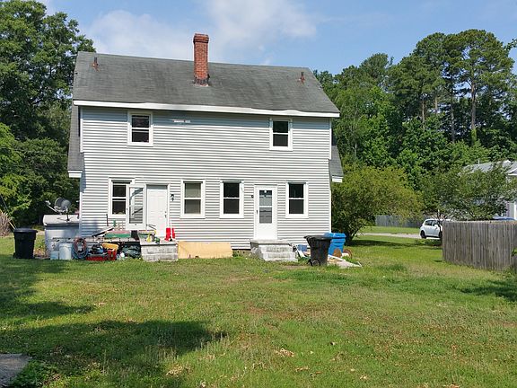 2nd image of 406 Garcia Dr #B