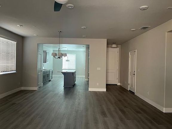 4th image of 608 Buffalo Trail Ct