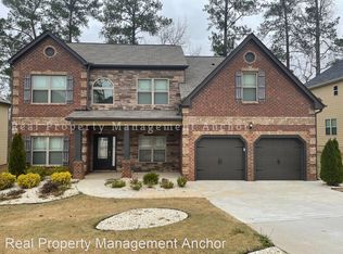 678 Vaughan Dr, Hampton, GA 30228