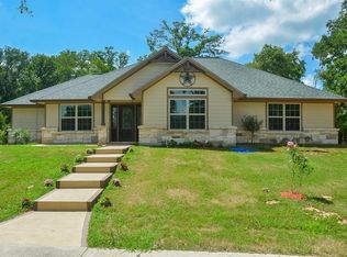 3614 River Crest Ln, Sealy, TX 77474