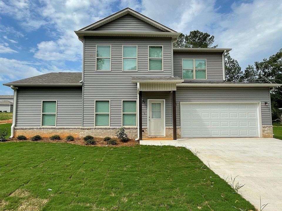 1st image of 90 Buckhorn Cir
