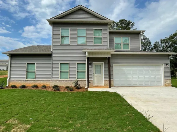 90 Buckhorn Cir, Weaver, AL 36277