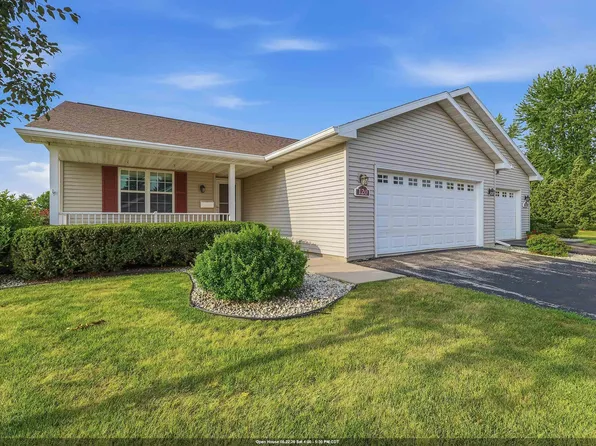 120 Southlake Cir, Fond Du Lac, WI 54935
