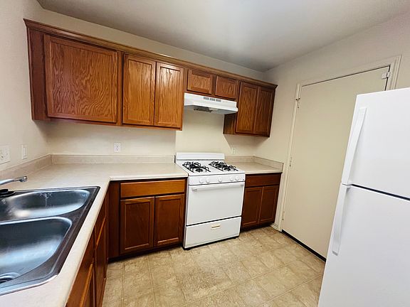 5th image of 15118 Pidmont Ln