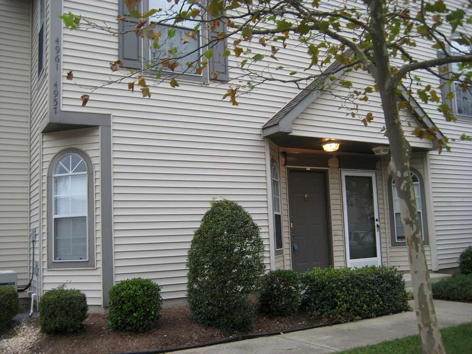 1st image of 4957 Adelia Dr