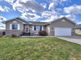 7143 Castlewood Dr, Summerset, SD 57718