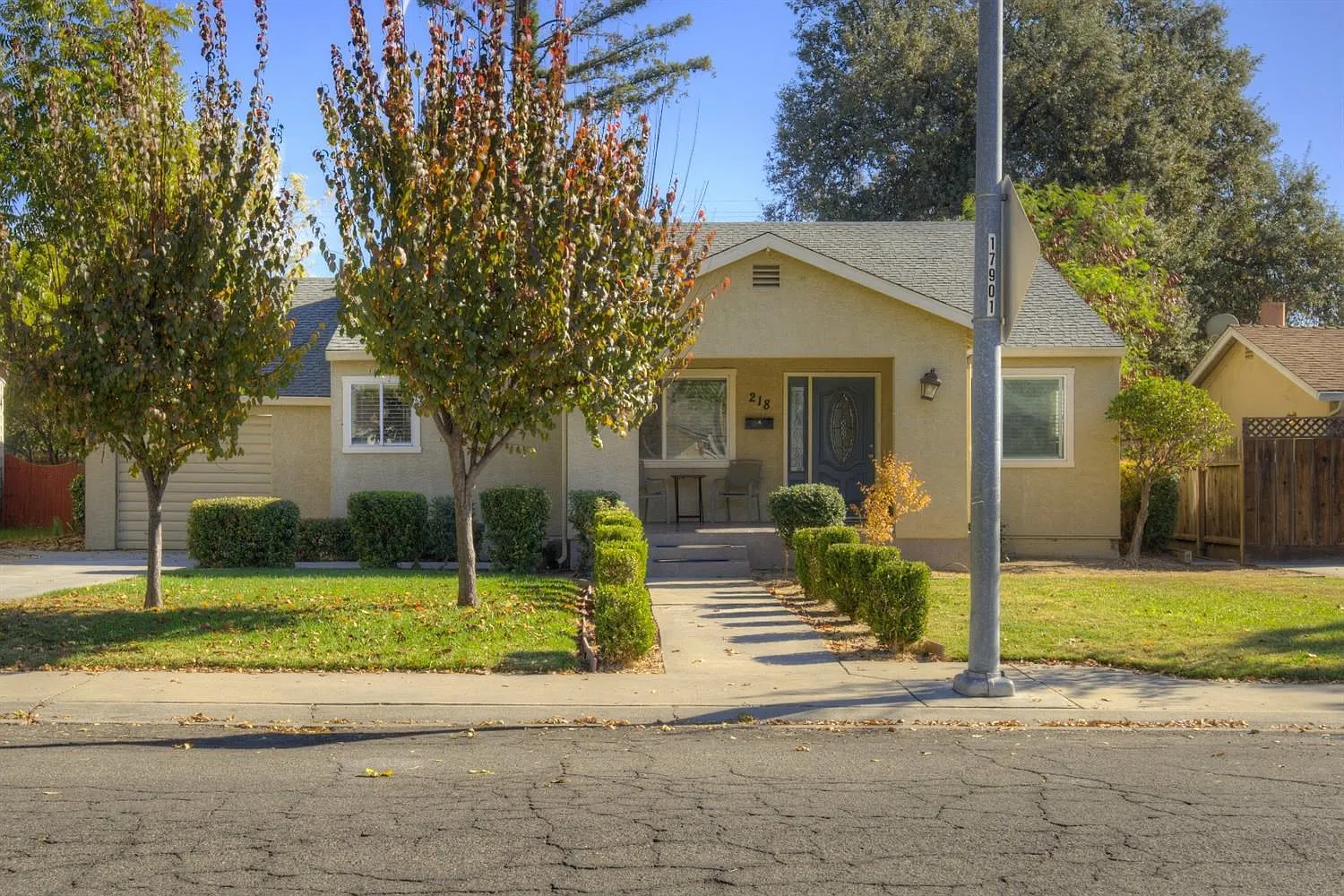 218 Rosina Ave photo 1