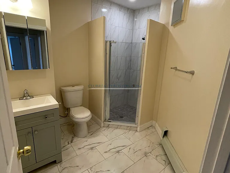 811 Washington St #3 — Photo 13