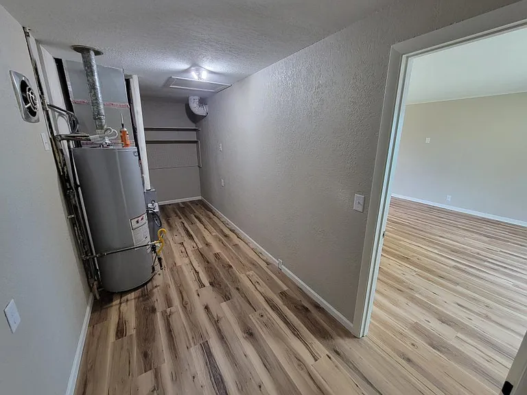 7721 Diane Dr — Photo 15