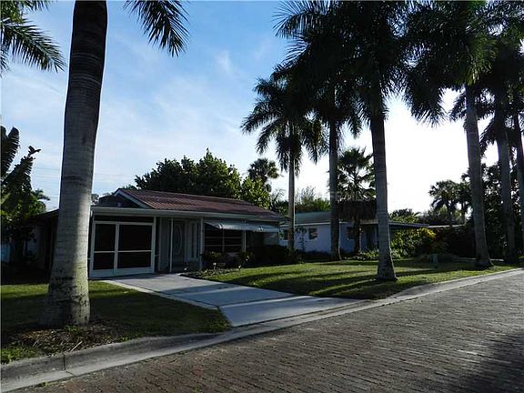4th image of 722 Palm Ave