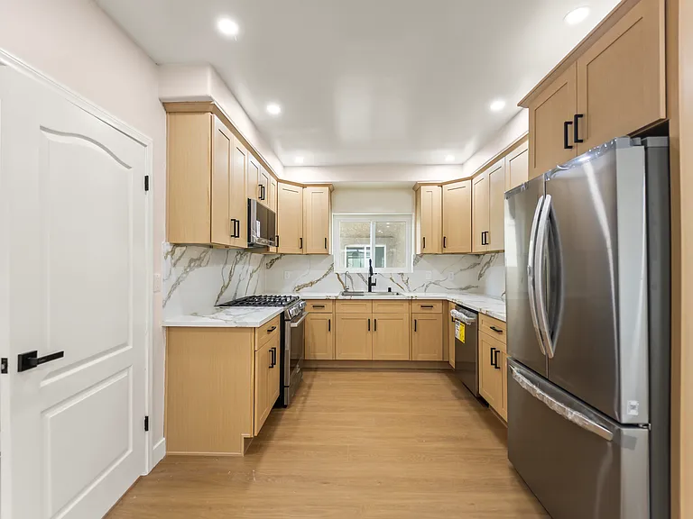 120 S Prospect Ave #A — Photo 33