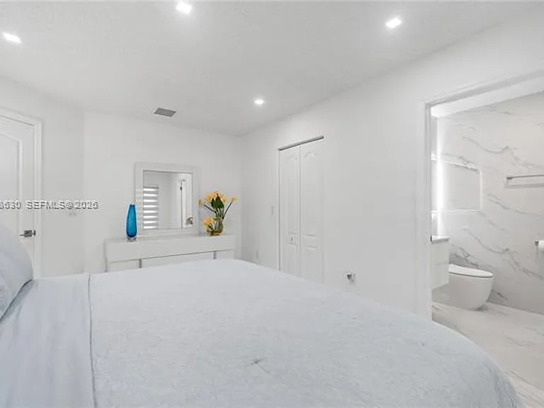 8842 SW 215th Ln #0 — Photo 35