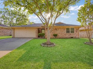 1904 Paula Dr, Denison, TX 75020