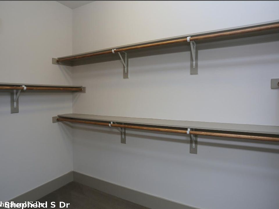 1st image of 1005 S Shepherd Dr #521