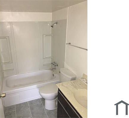5th image of 615 S Royal Crest Cir Unit 4
