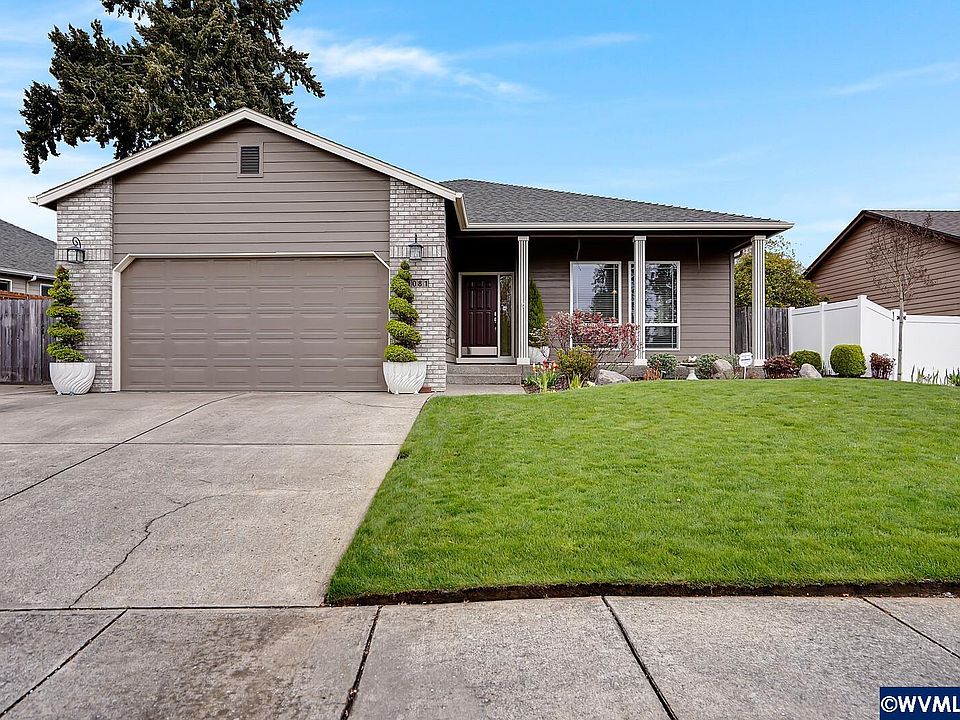 1st image of 1081 Orchardview Ave NW